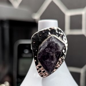 Statement raw amethyst & sterling silver ring